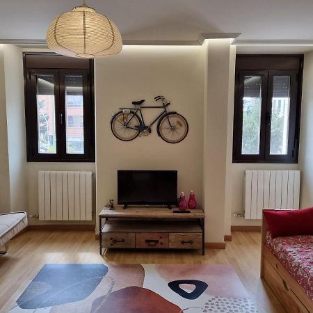 Pilgrim Apartment Бургос Екстер'єр фото