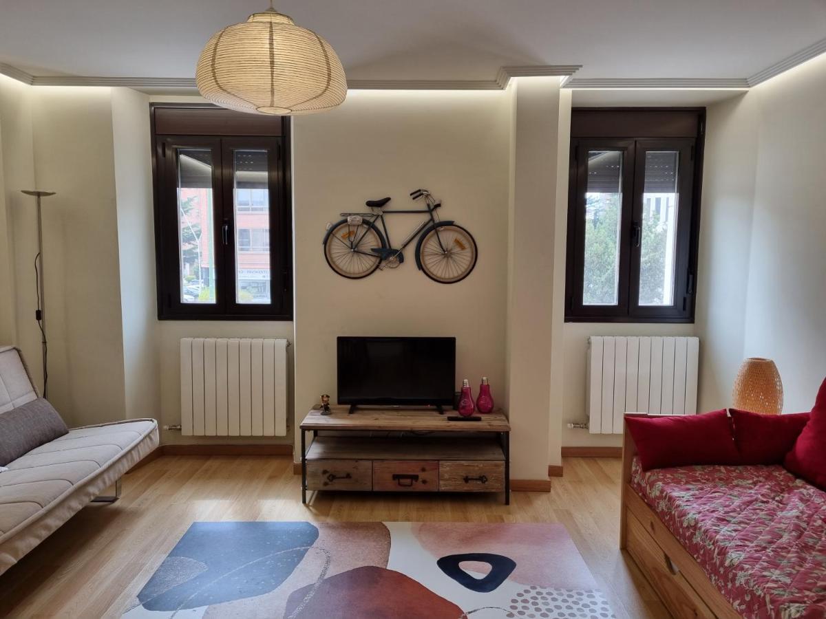 Pilgrim Apartment Бургос Екстер'єр фото